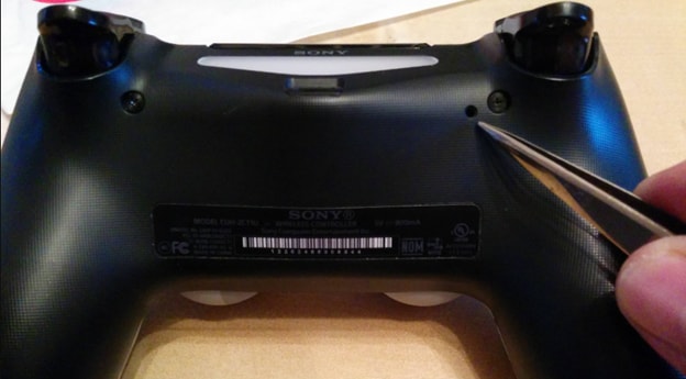 push reset button on your PS4 controller